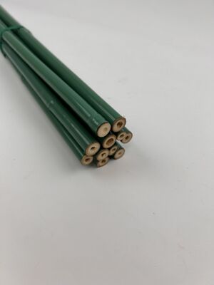 天候に耐えるプラスチックで覆われた竹の柱 究極のガーデニングサポートソリューション