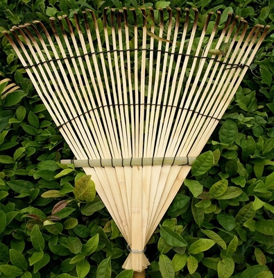 ハンドメイドのタケ熊手1.40m自然な庭熊手をきれいにする乾燥した葉のsweepingおよび庭のための12の尖叉