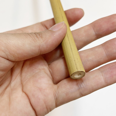 Ecoの友好的で装飾的な未加工タケのポーランド人Dia.0.8cm X 100cmの長さ